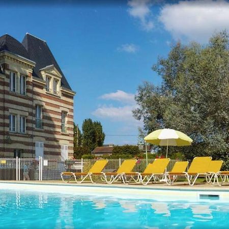 Cosy Appartement Dans Une Villa Avec Piscine, Proche Du Centre Et De La Mer Cabourg Exterior foto